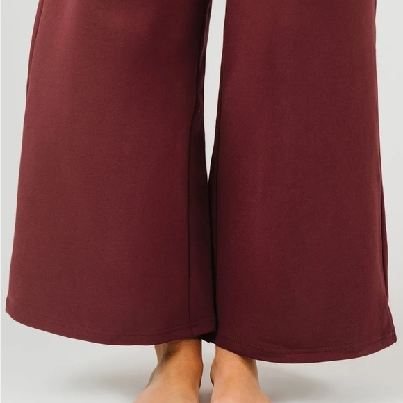 ZYIA Women’s Claret Wide-Leg Joggers 28” - Picture 6 of 7